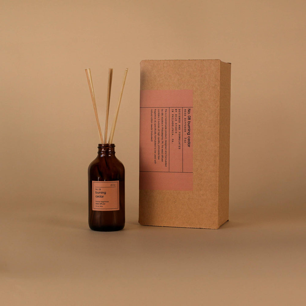 dilo - No. 08 Burning Cedar Reed Diffuser