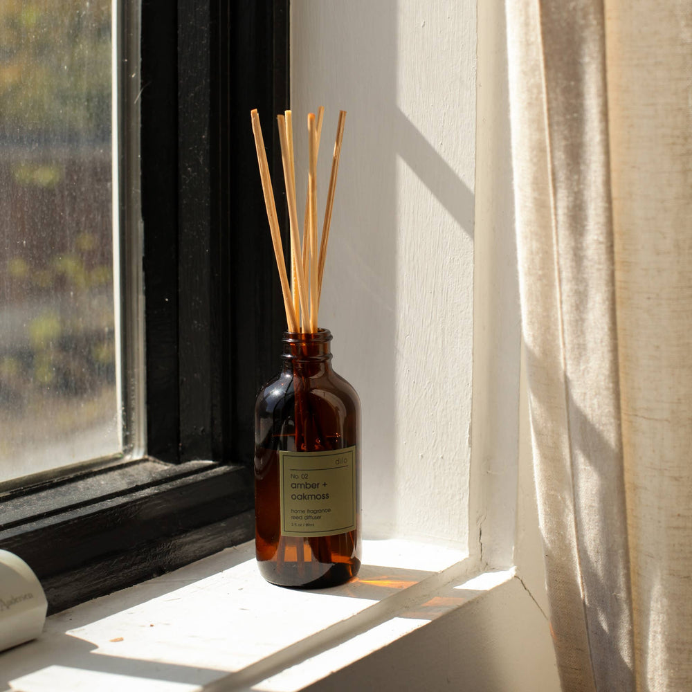 dilo - No. 02 Amber + Oakmoss Reed Diffuser